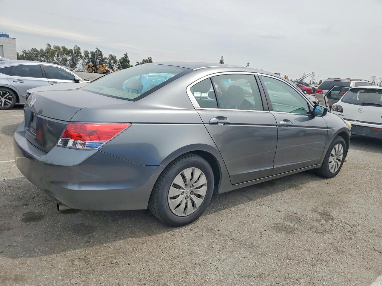 2008 HONDA ACCORD LX photo 5