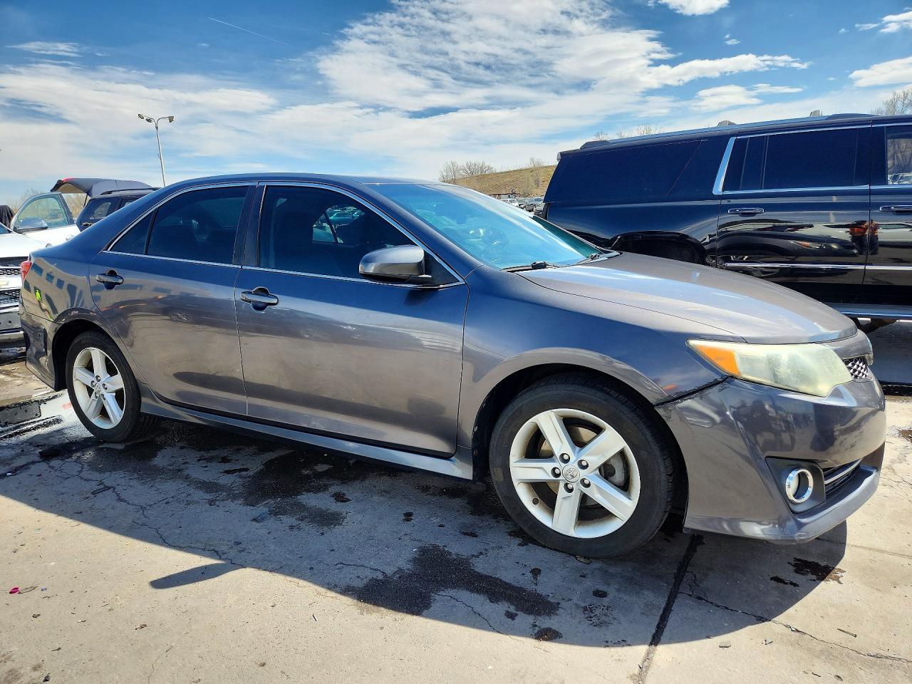 2013 TOYOTA CAMRY SE photo 10