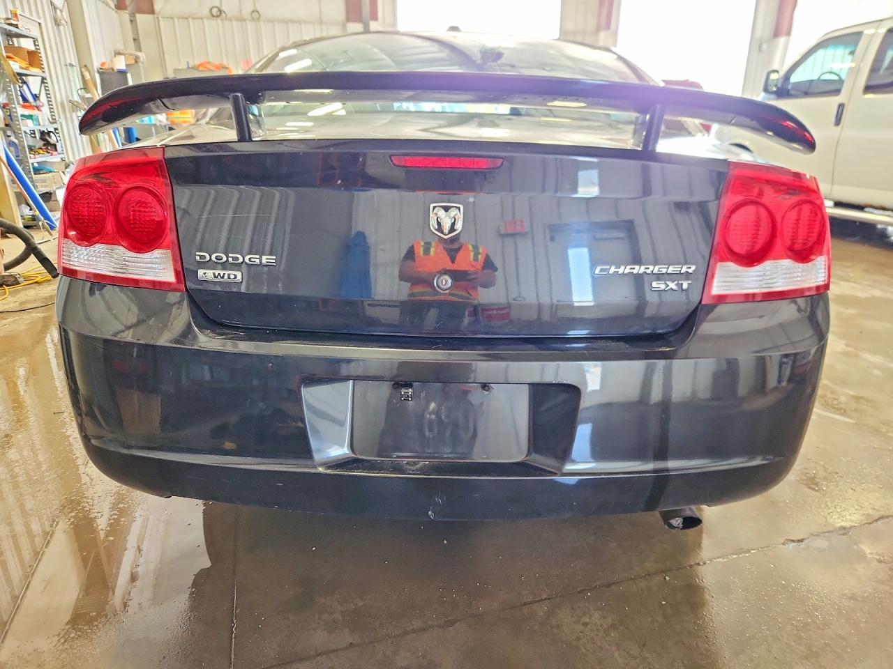 2010 DODGE CHARGER SXT photo 11