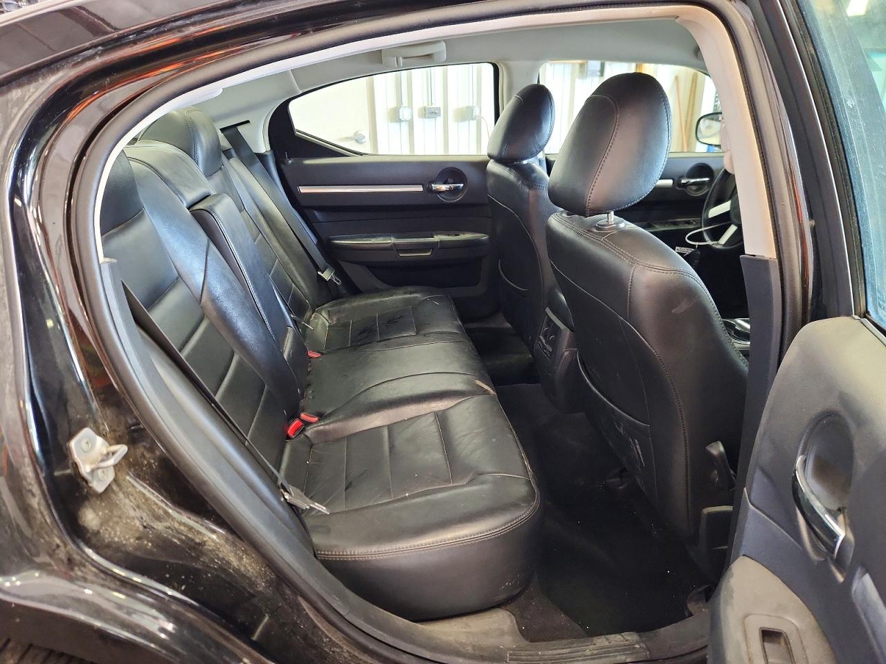 2010 DODGE CHARGER SXT photo 19