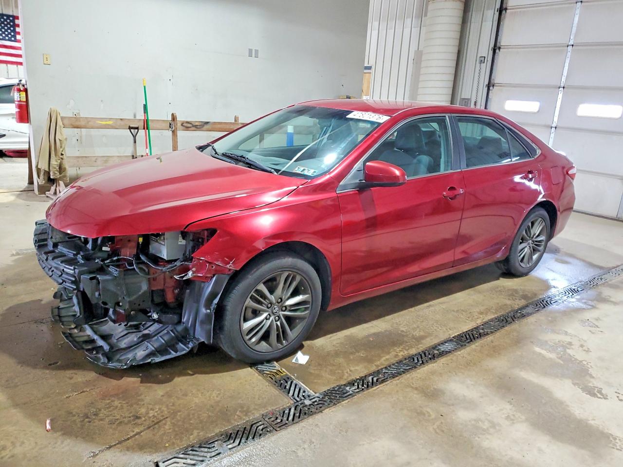 2016 TOYOTA CAMRY