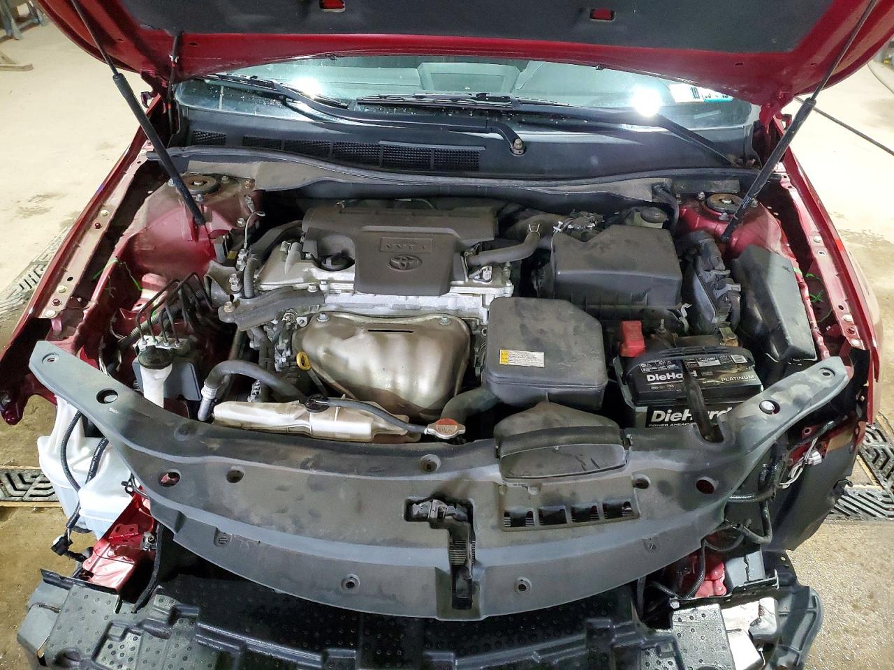2016 TOYOTA CAMRY SE photo 11