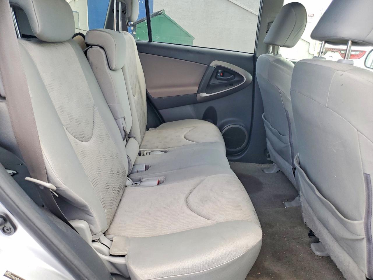 2010 TOYOTA RAV4 BASE photo 31