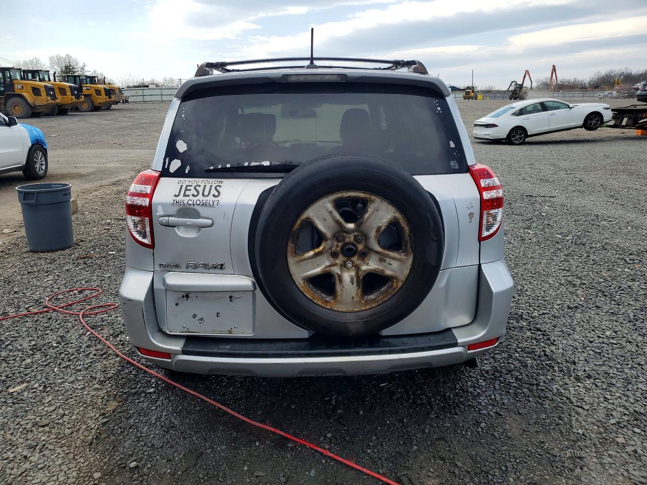 2010 TOYOTA RAV4 BASE photo 16