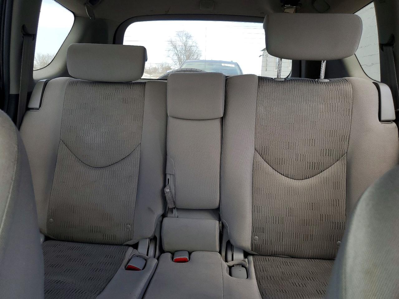 2010 TOYOTA RAV4 BASE photo 28