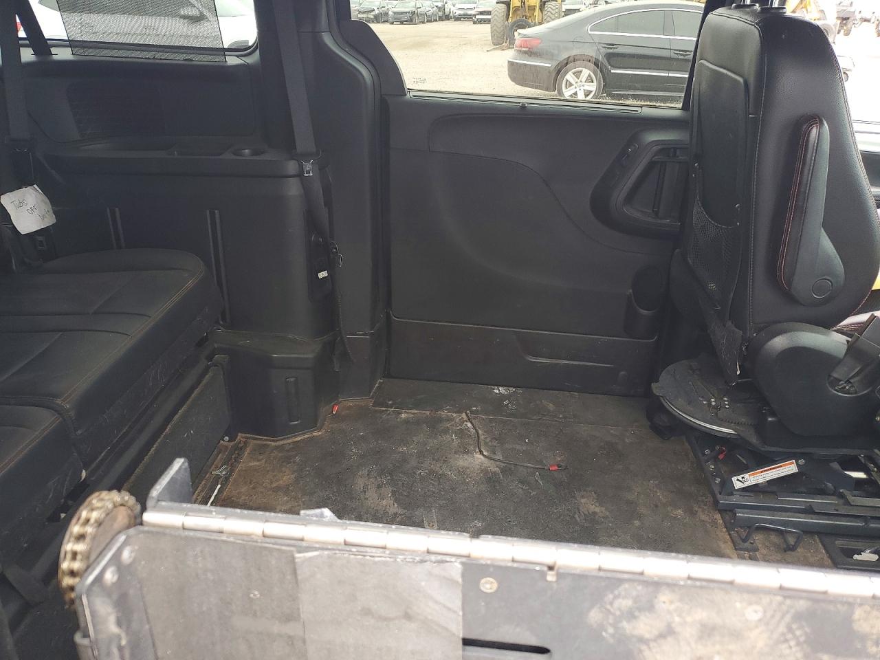 2012 DODGE GRAND CARAVAN R photo 11