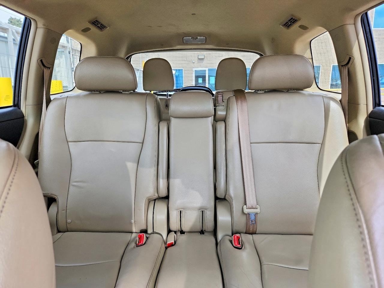 2013 TOYOTA HIGHLANDER SE photo 10