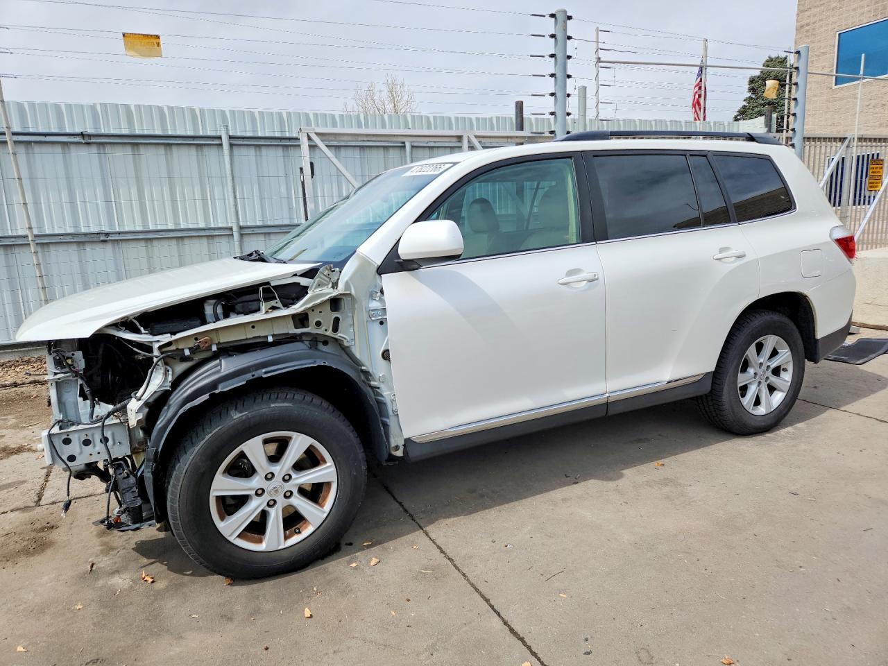 2013 TOYOTA HIGHLANDER