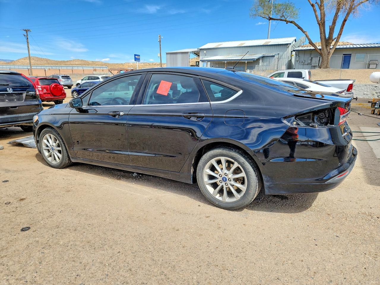 2017 FORD FUSION SE photo 2