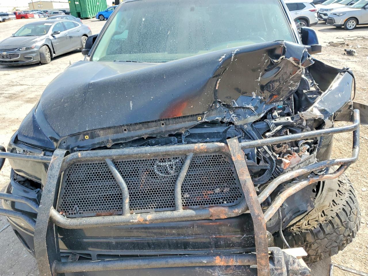 2011 TOYOTA TUNDRA LIMITED photo 11
