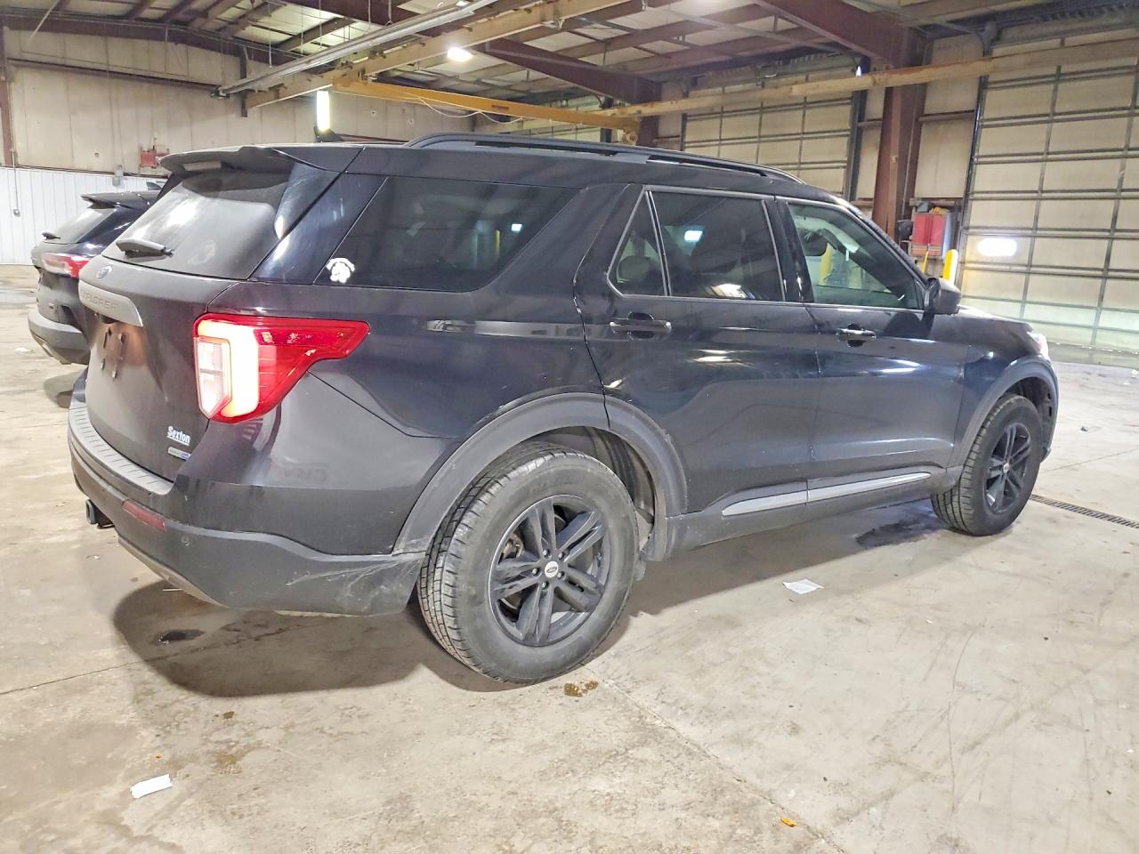 2020 FORD EXPLORER XLT photo 3