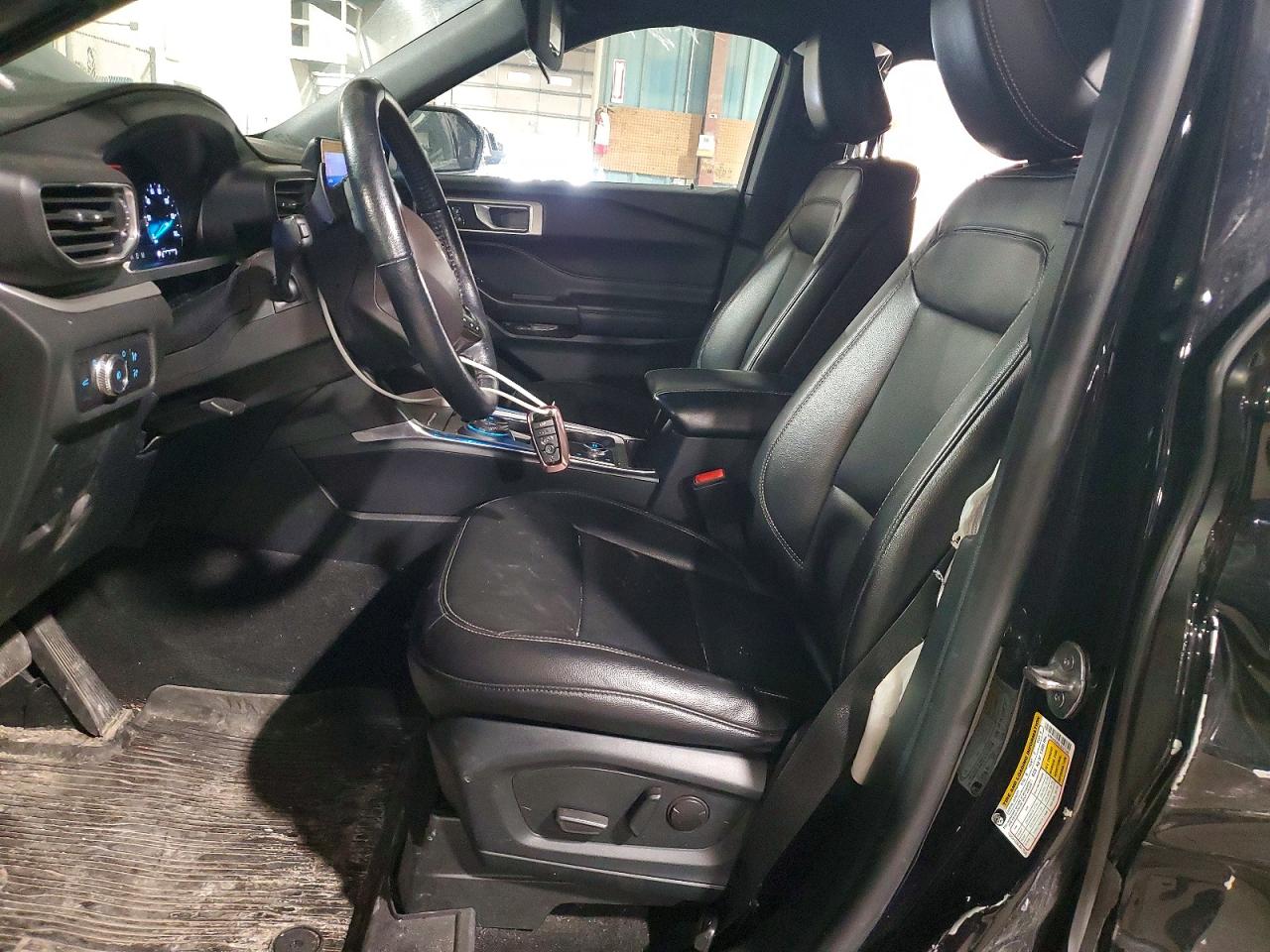 2020 FORD EXPLORER XLT photo 7