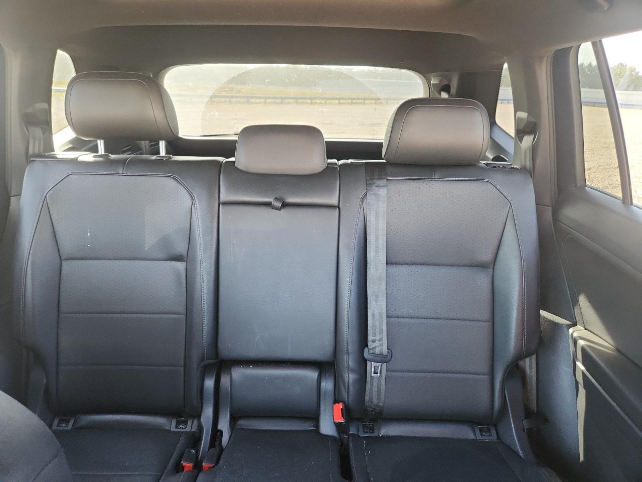 2020 VOLKSWAGEN TIGUAN SE photo 19