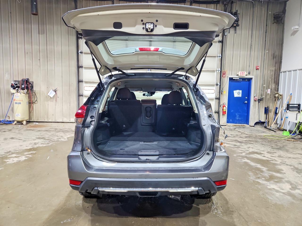 2019 NISSAN ROGUE S photo 16
