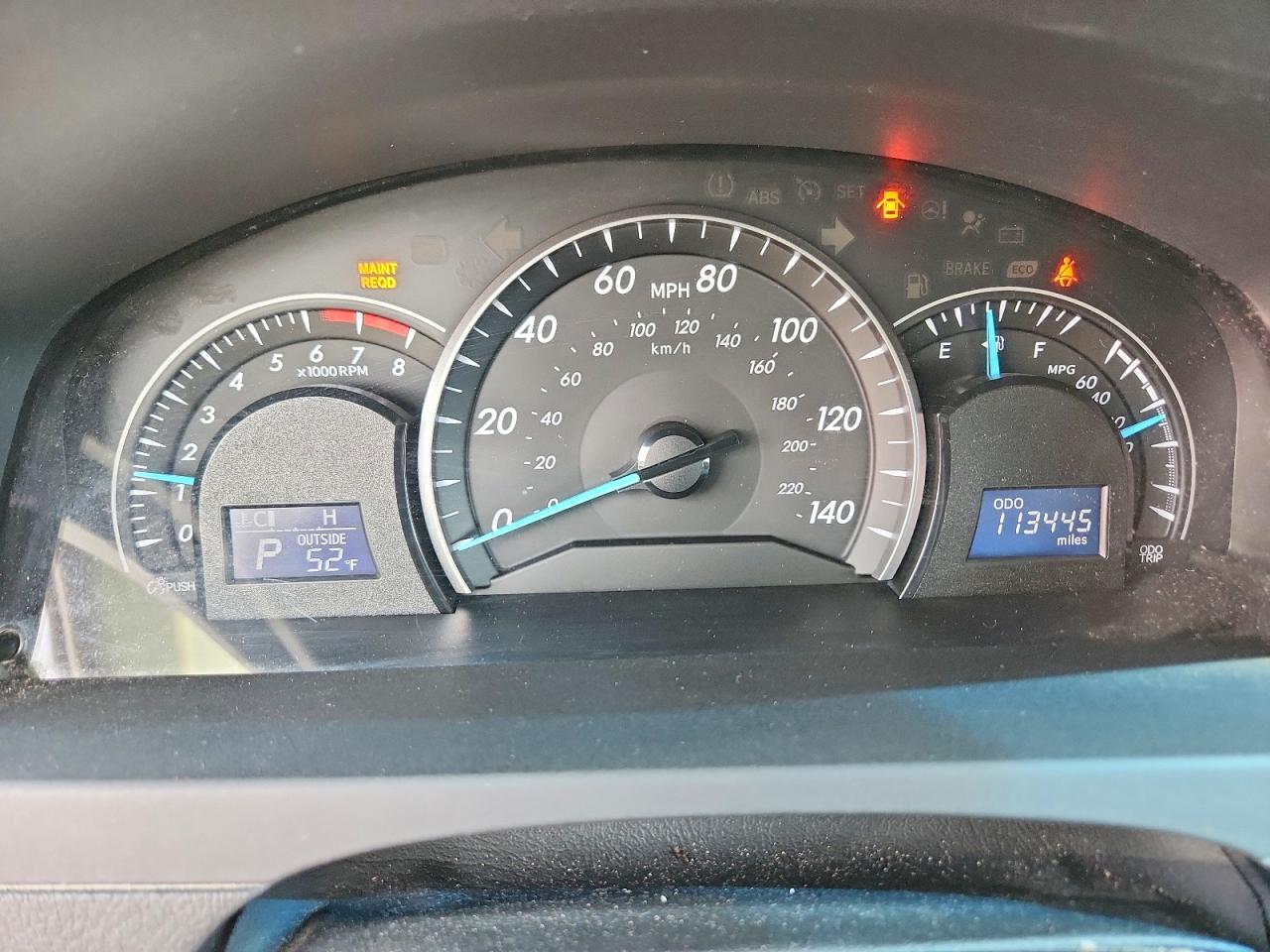 2013 TOYOTA CAMRY LE photo 9