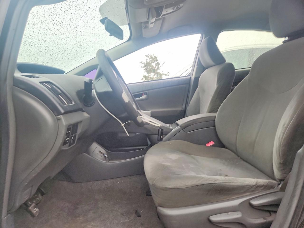 2011 TOYOTA PRIUS THREE photo 13