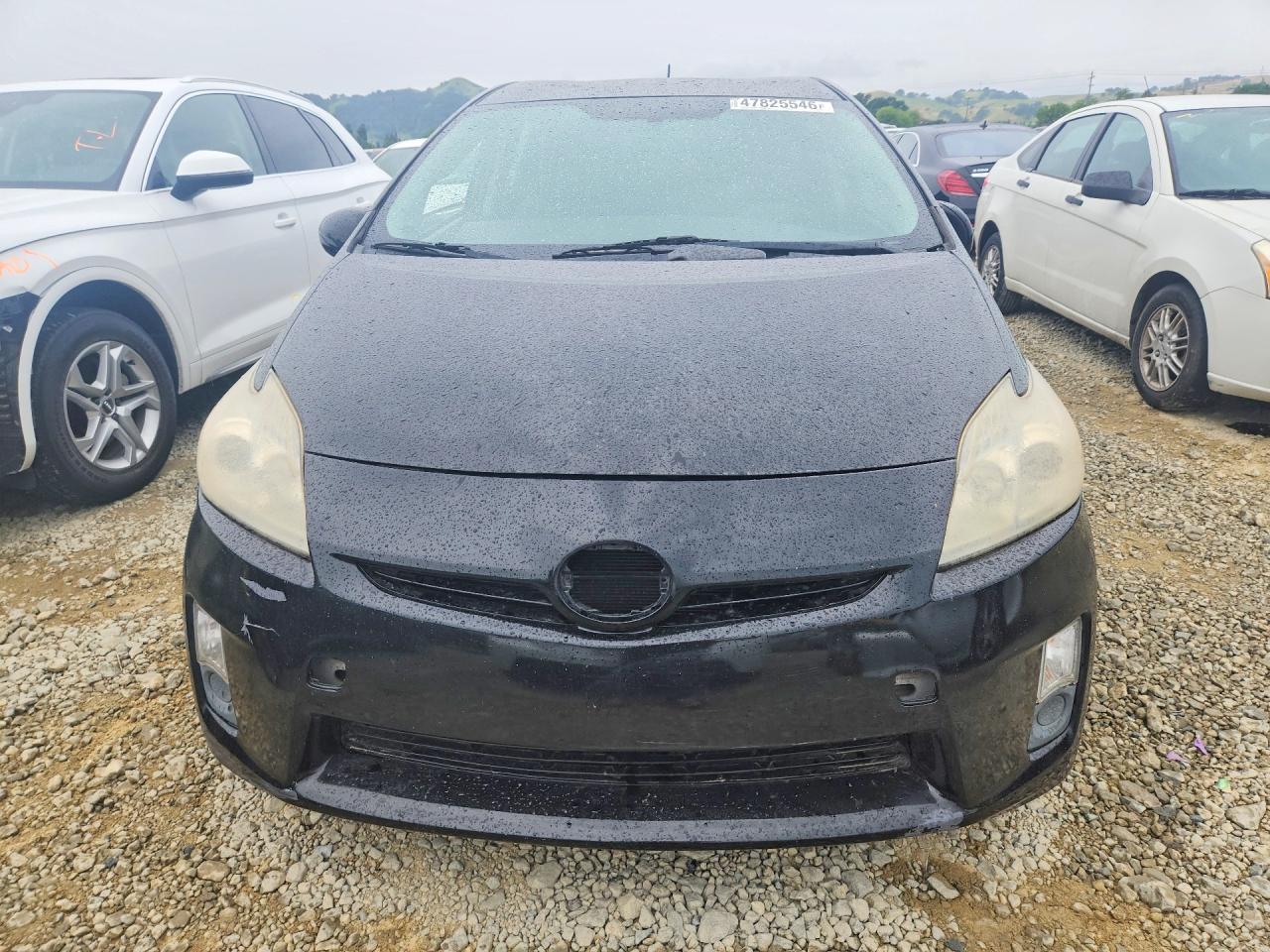 2011 TOYOTA PRIUS THREE photo 9