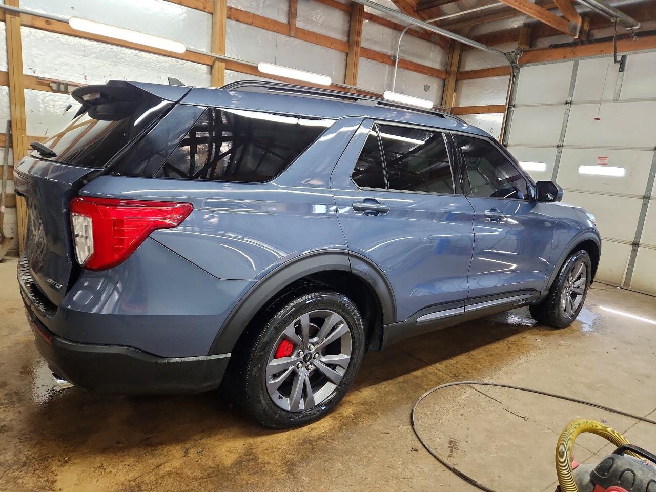 2021 FORD EXPLORER XLT photo 5