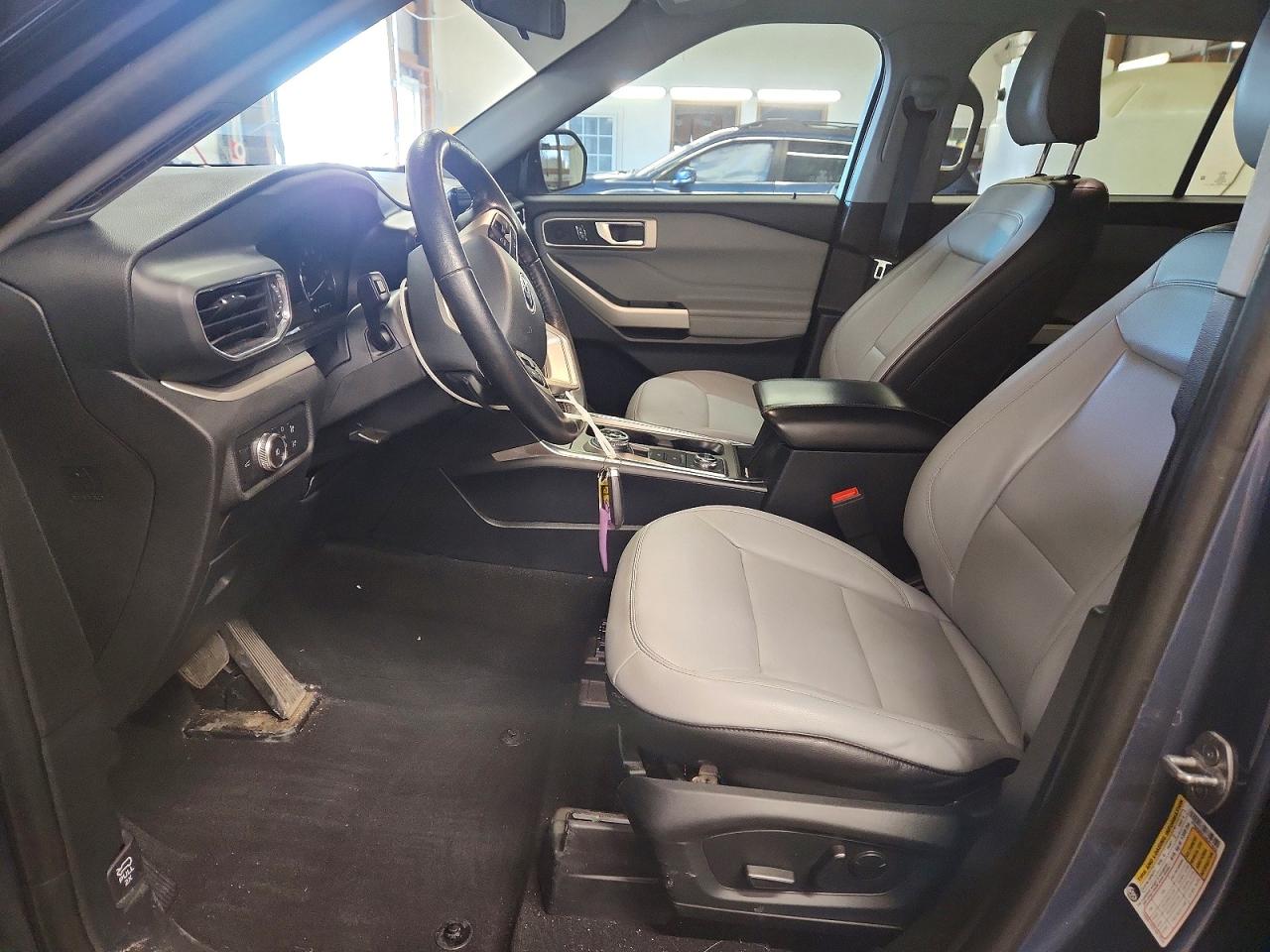 2021 FORD EXPLORER XLT photo 13