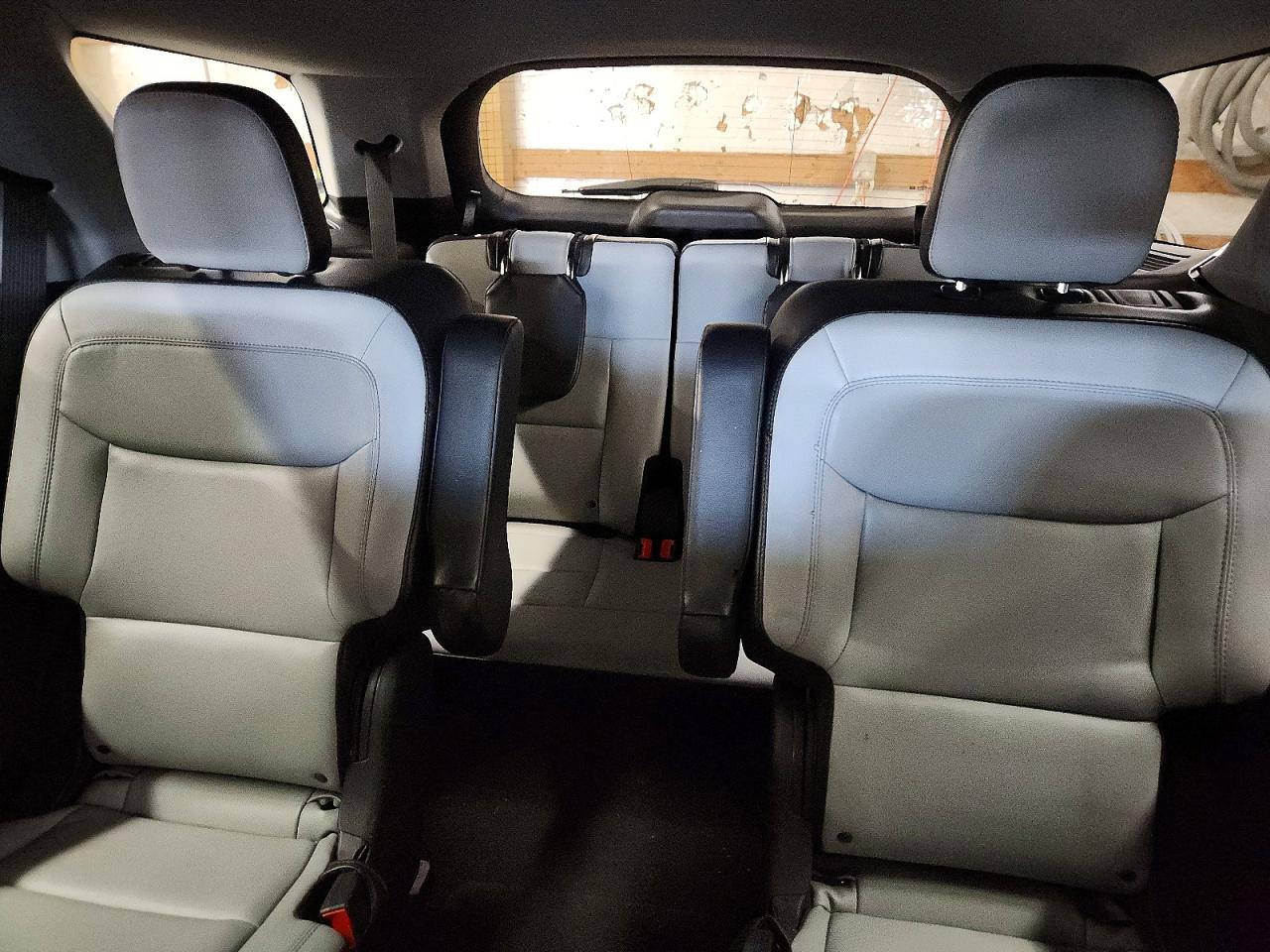 2021 FORD EXPLORER XLT photo 19