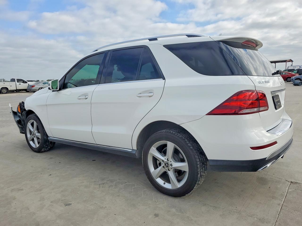 2017 MERCEDES-BENZ GLE 350 photo 3