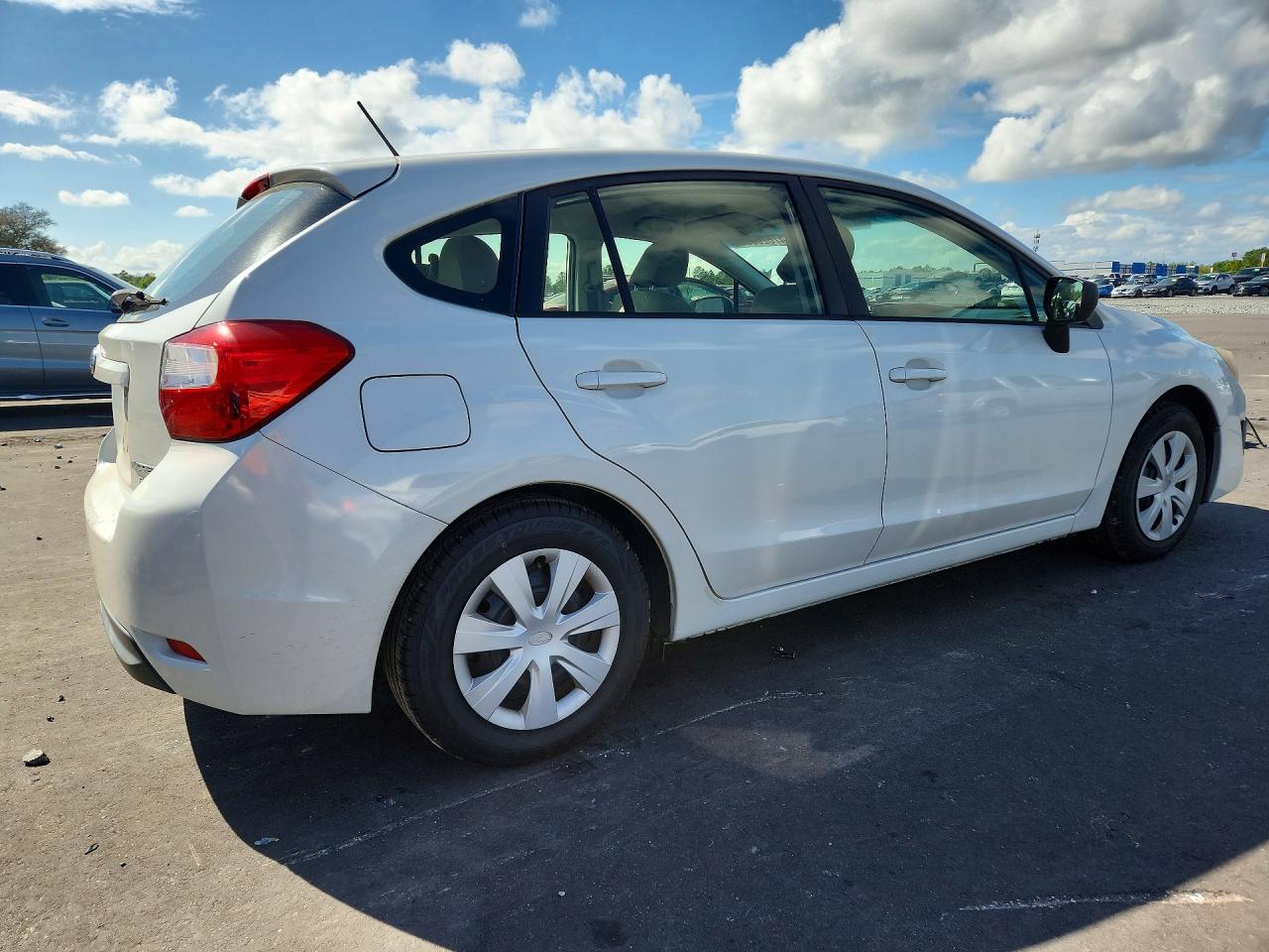 2016 SUBARU IMPREZA photo 7