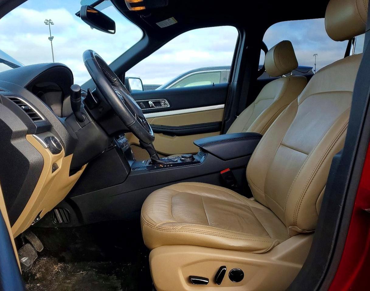 2017 FORD EXPLORER XLT photo 13