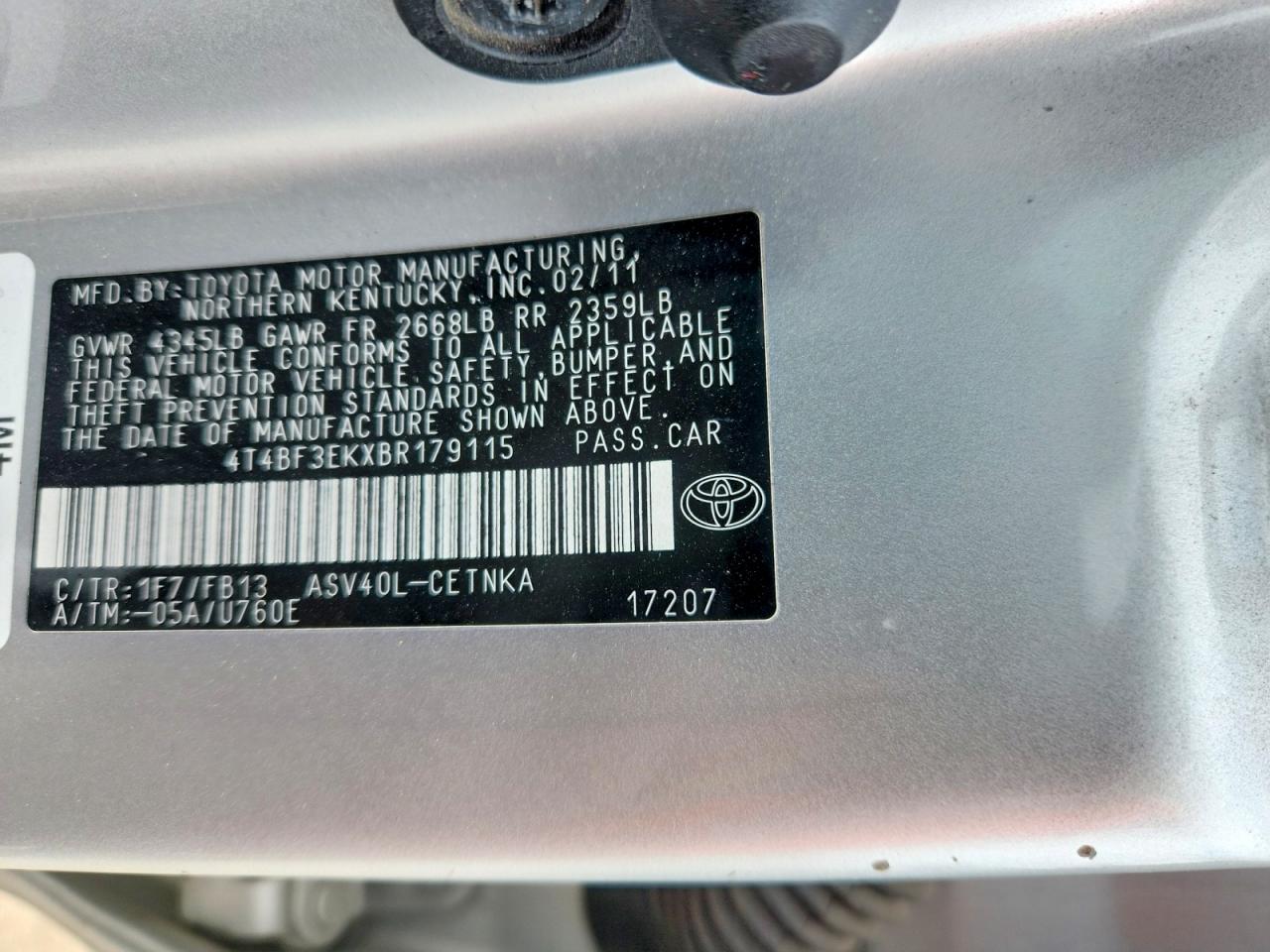 2011 TOYOTA CAMRY LE photo 23
