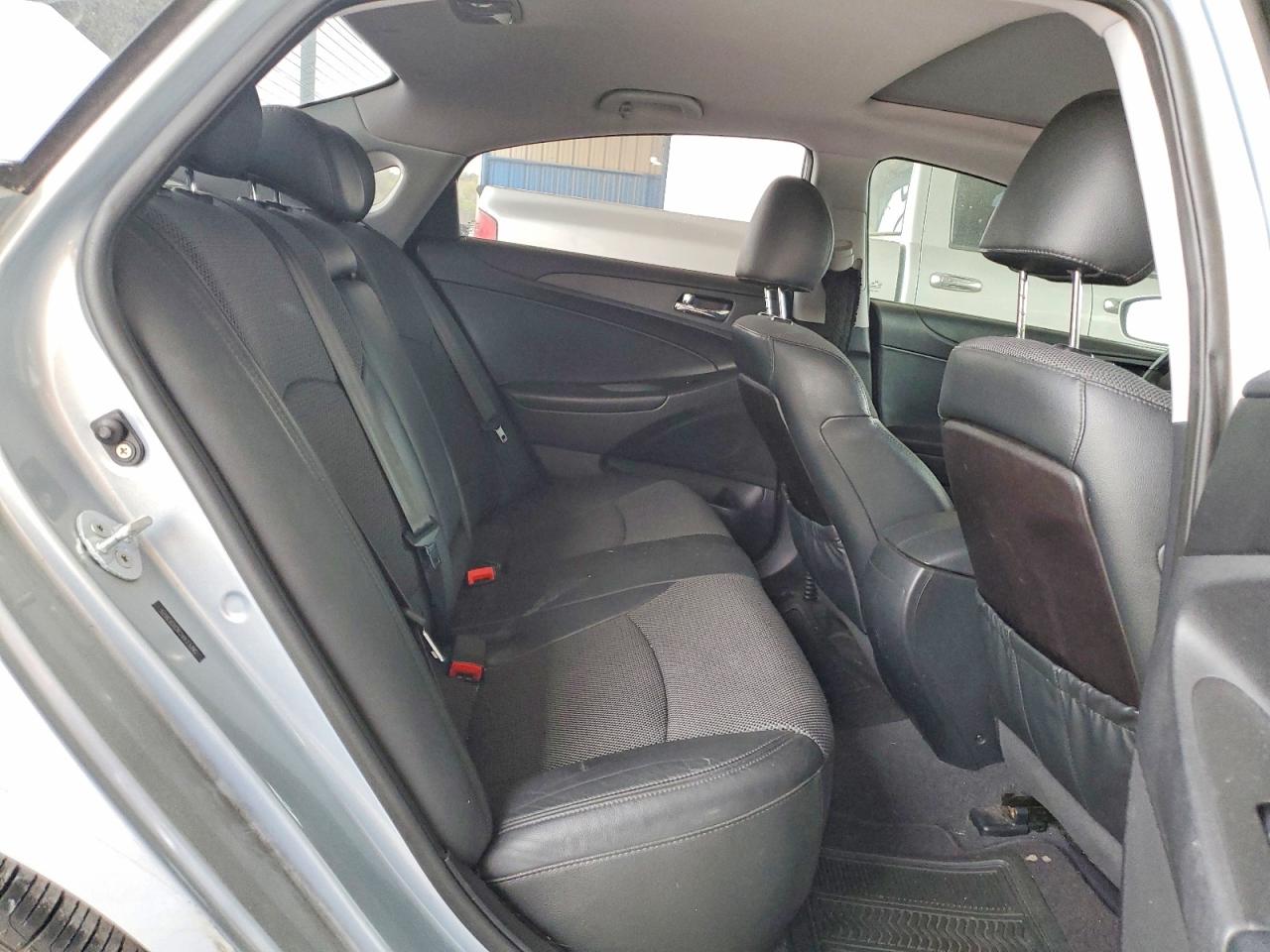 2012 HYUNDAI SONATA SE photo 10