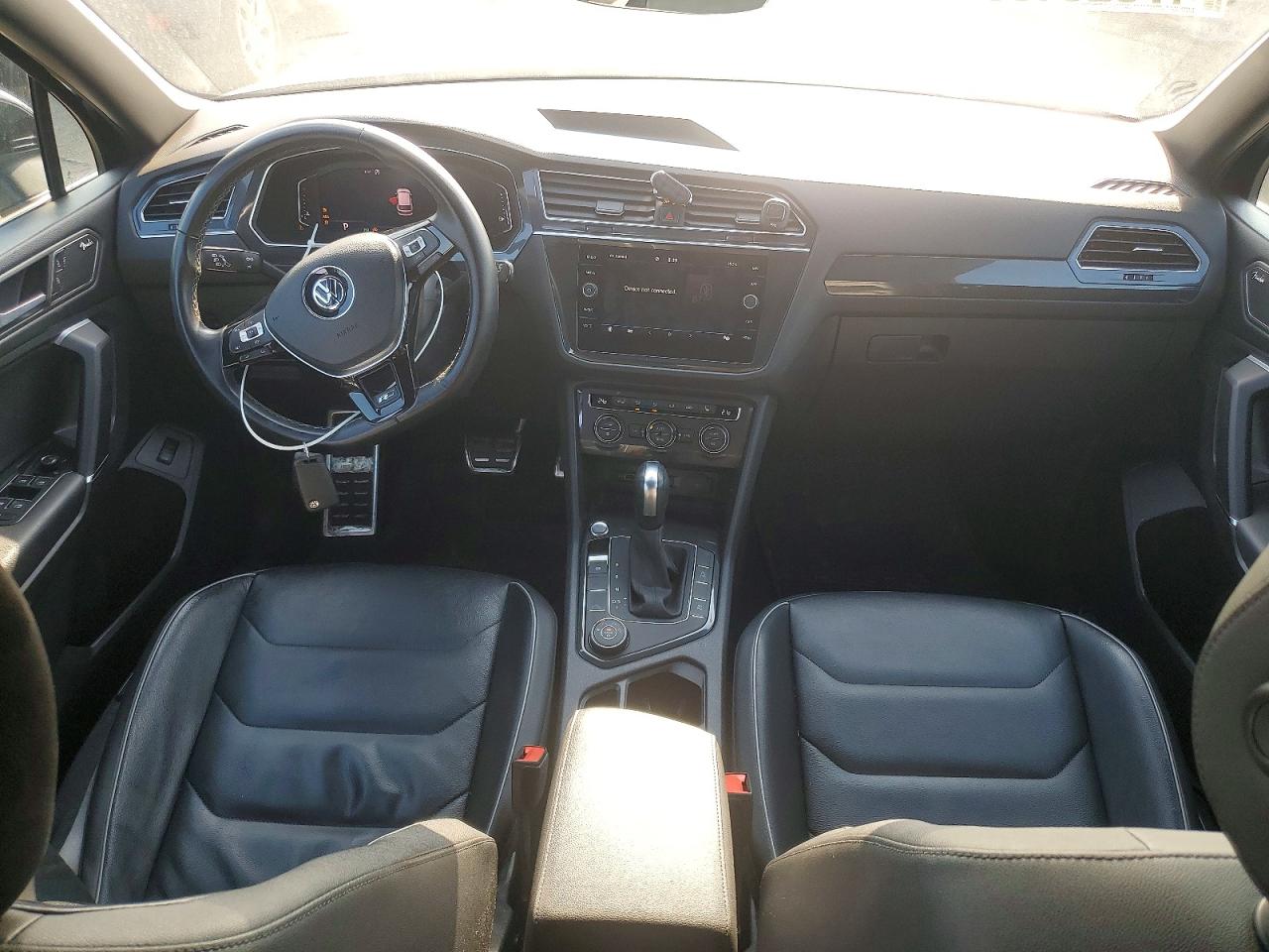 2020 VOLKSWAGEN TIGUAN SEL PREMIUM R-LINE photo 22