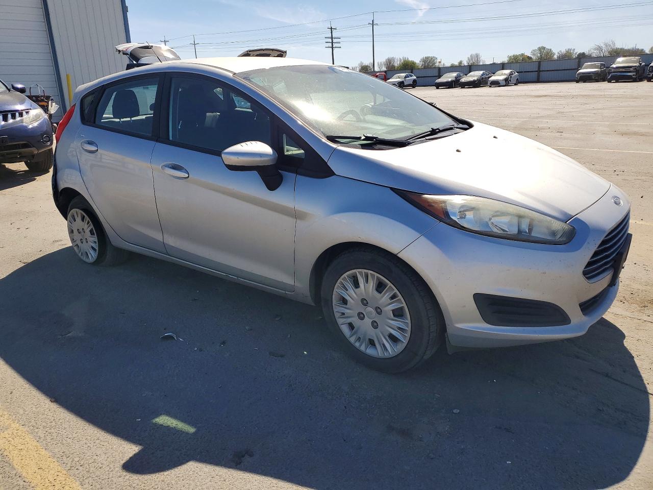 2016 FORD FIESTA S photo 4