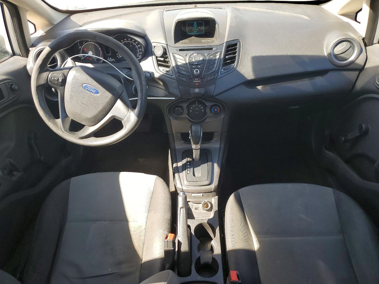 2016 FORD FIESTA S photo 8