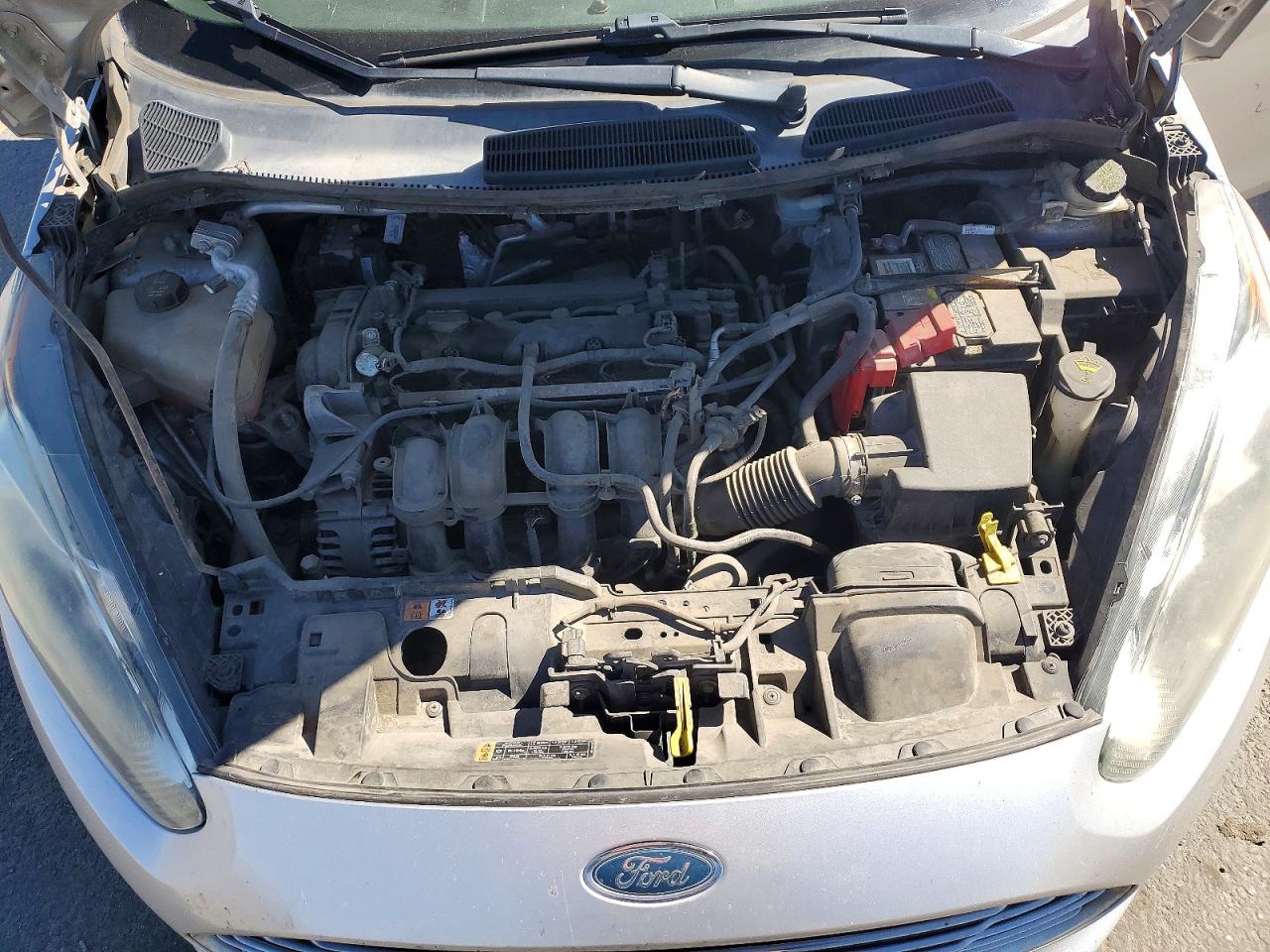 2016 FORD FIESTA S photo 11