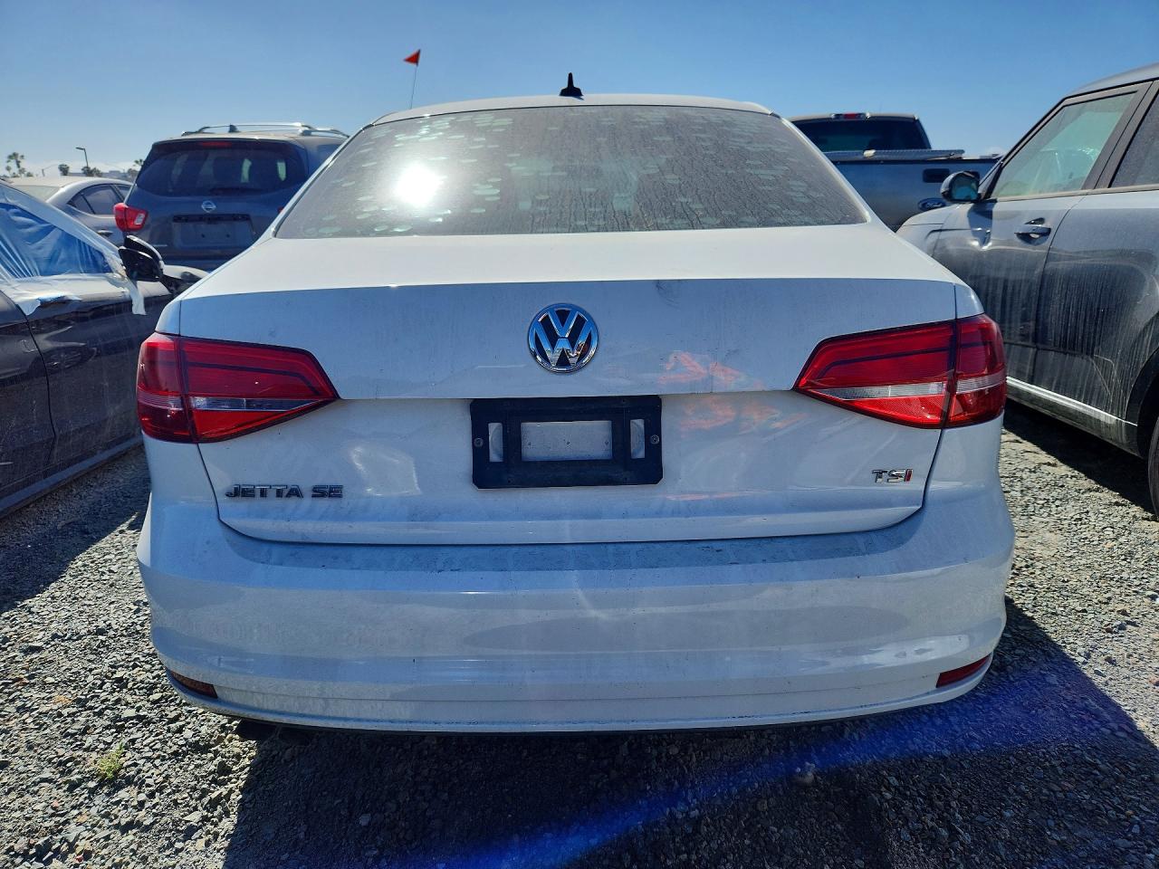 2015 VOLKSWAGEN JETTA SE photo 16