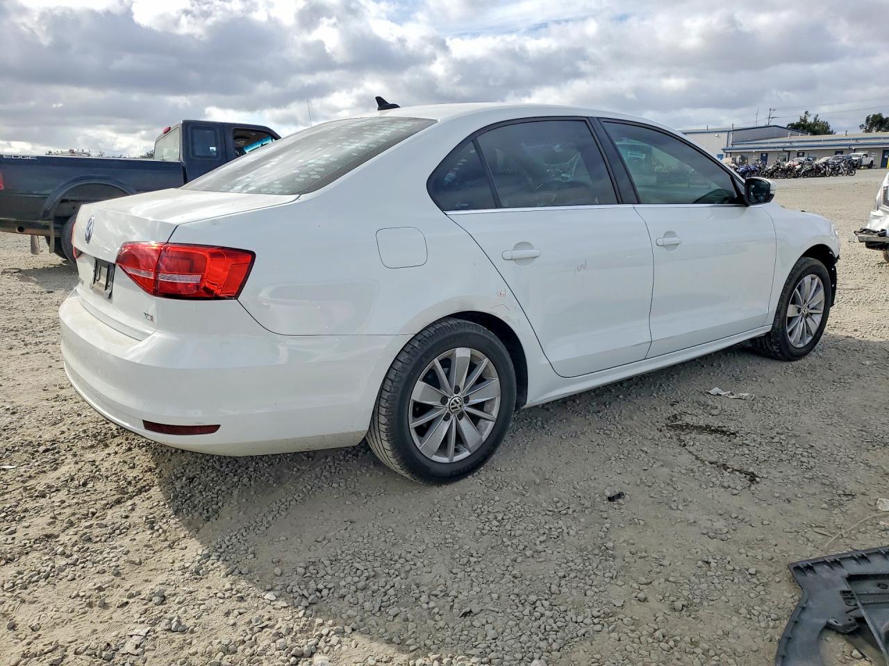 2015 VOLKSWAGEN JETTA SE photo 7