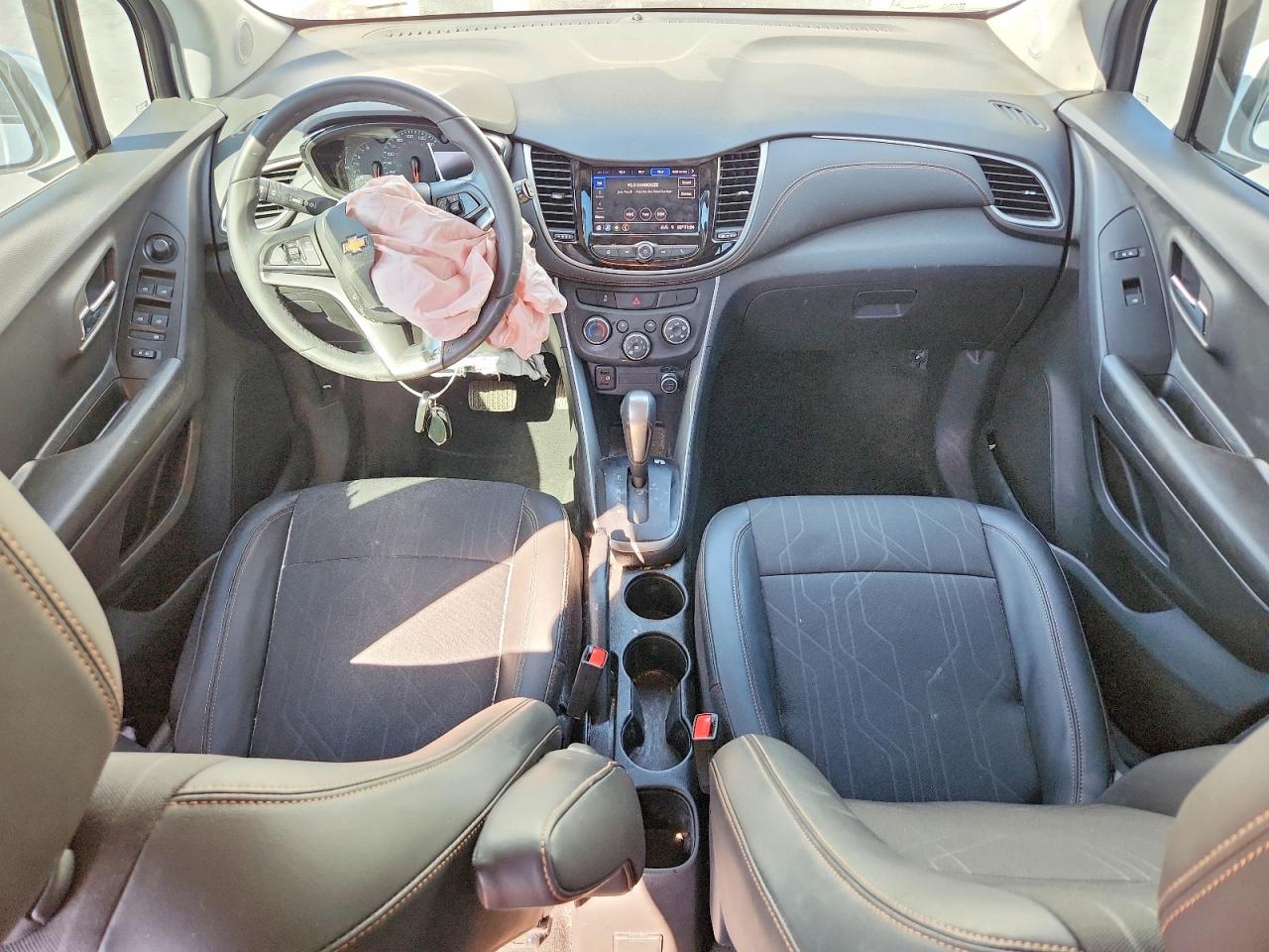 2022 CHEVROLET TRAX 1LT photo 15