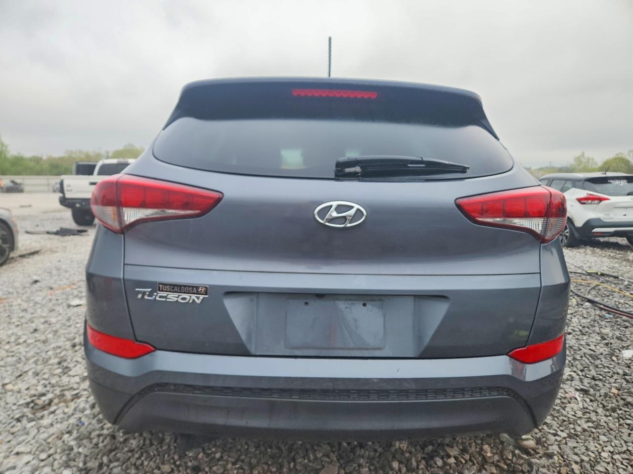 2016 HYUNDAI TUCSON SE photo 11
