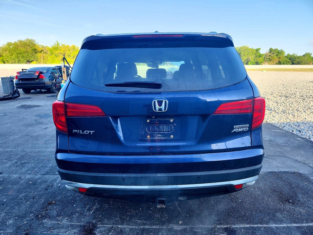 2016 HONDA PILOT TOURING photo 11