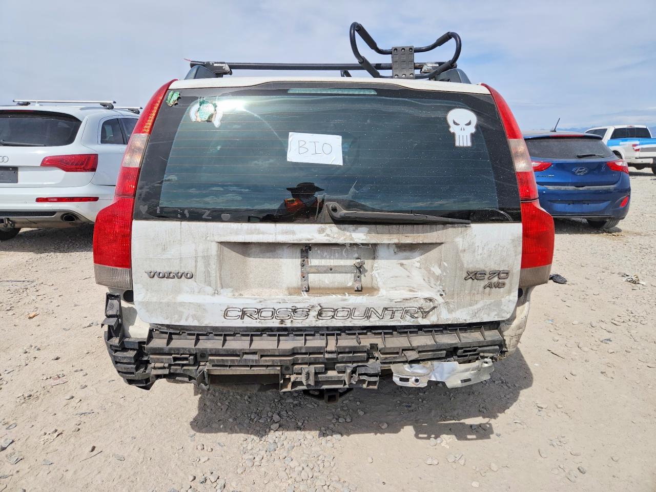 2004 VOLVO XC70 photo 16