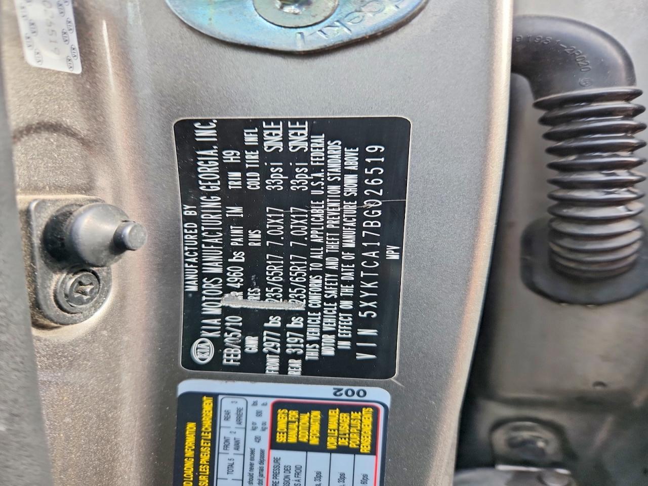 2011 KIA SORENTO LX photo 25