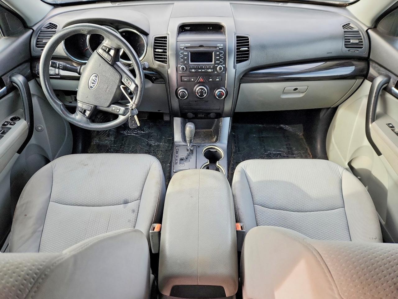 2011 KIA SORENTO LX photo 15