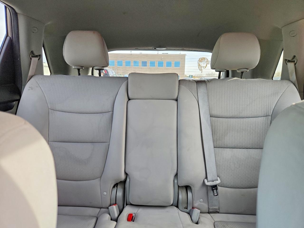 2011 KIA SORENTO LX photo 19