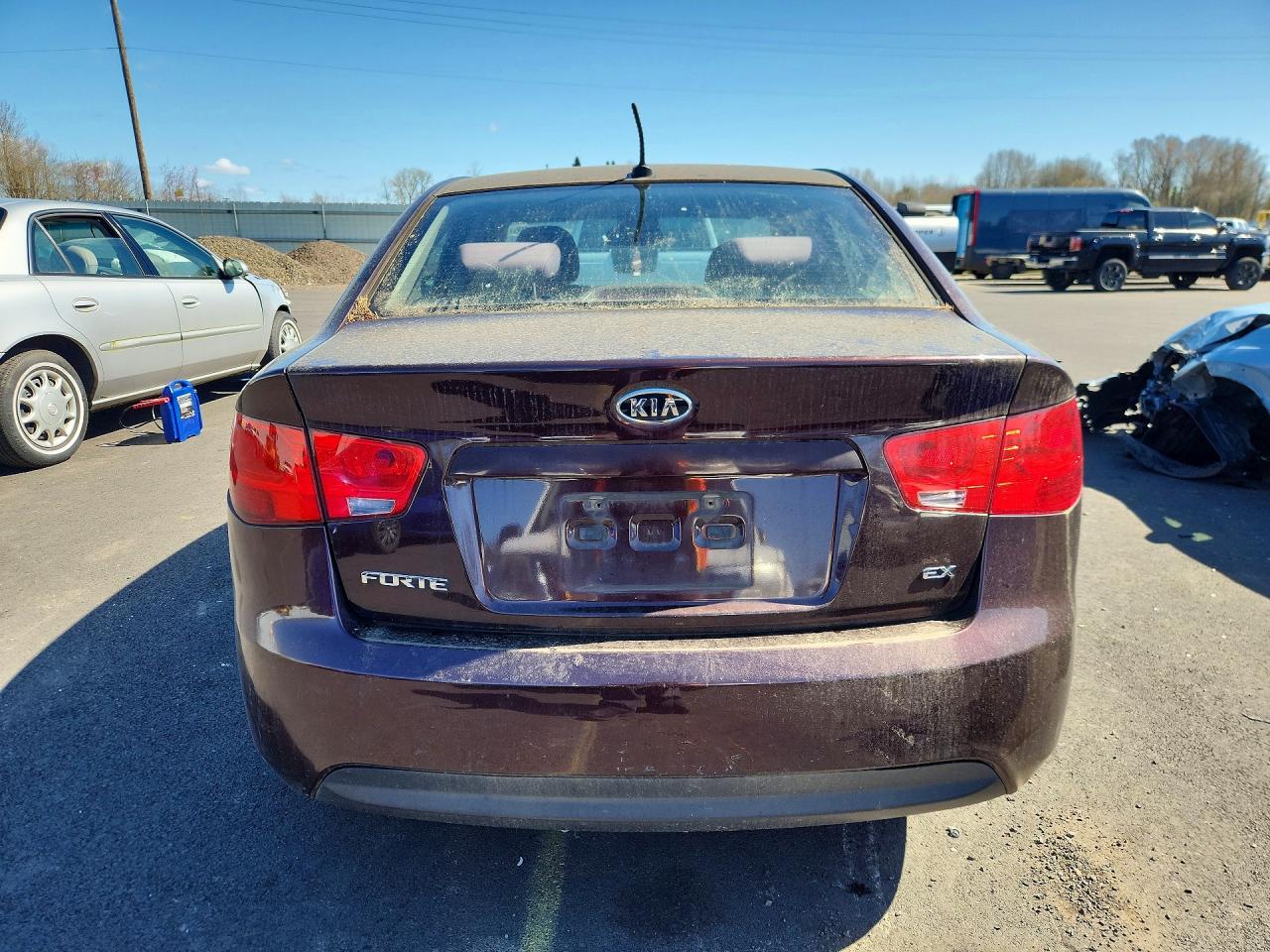 2010 KIA FORTE EX photo 11