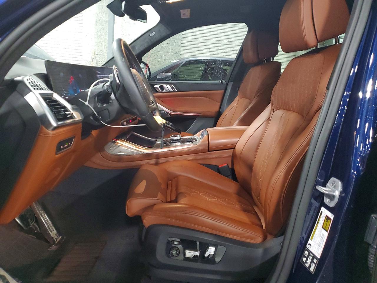 2025 BMW X7 M60I photo 13