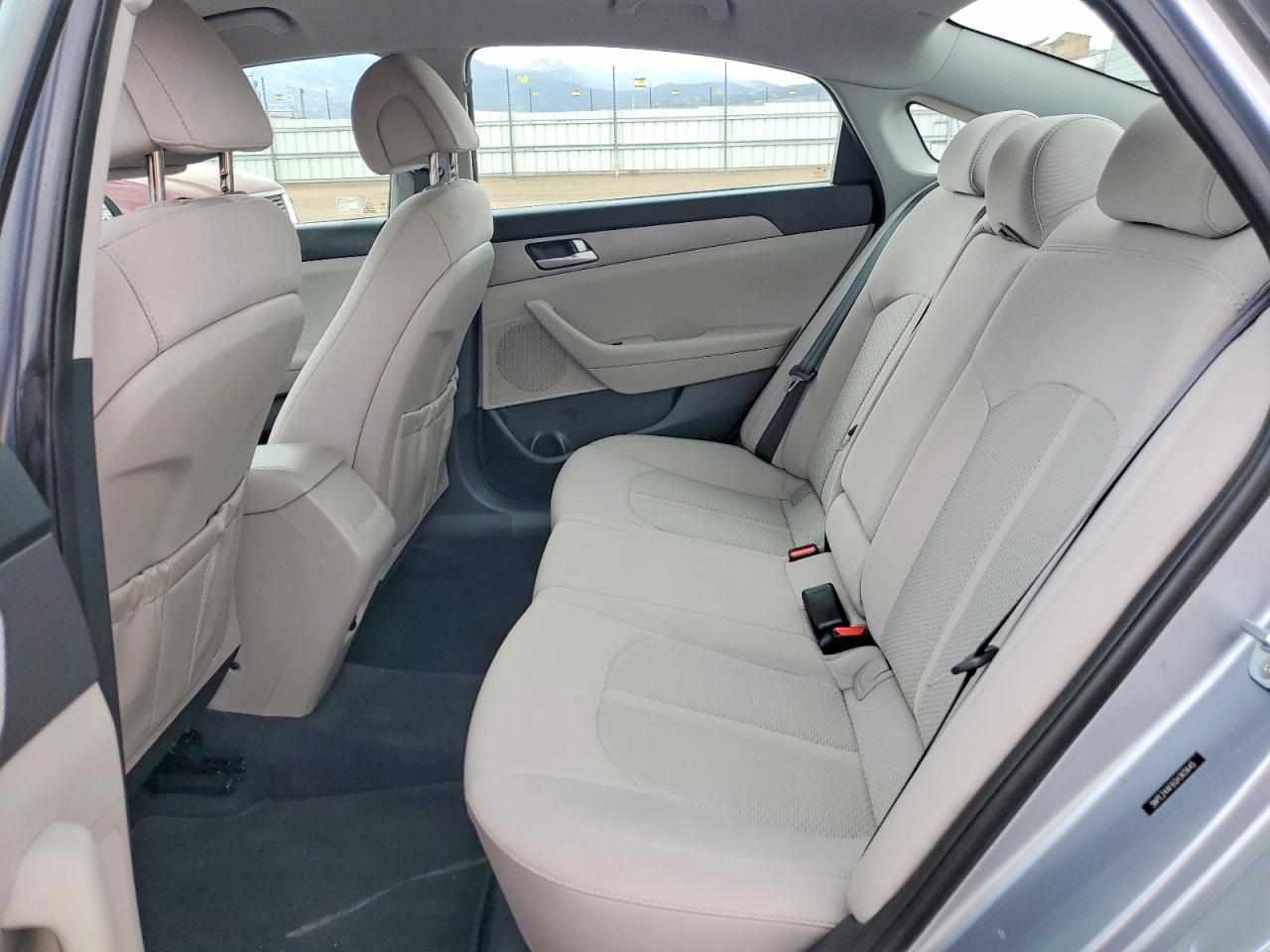 2016 HYUNDAI SONATA SE photo 10