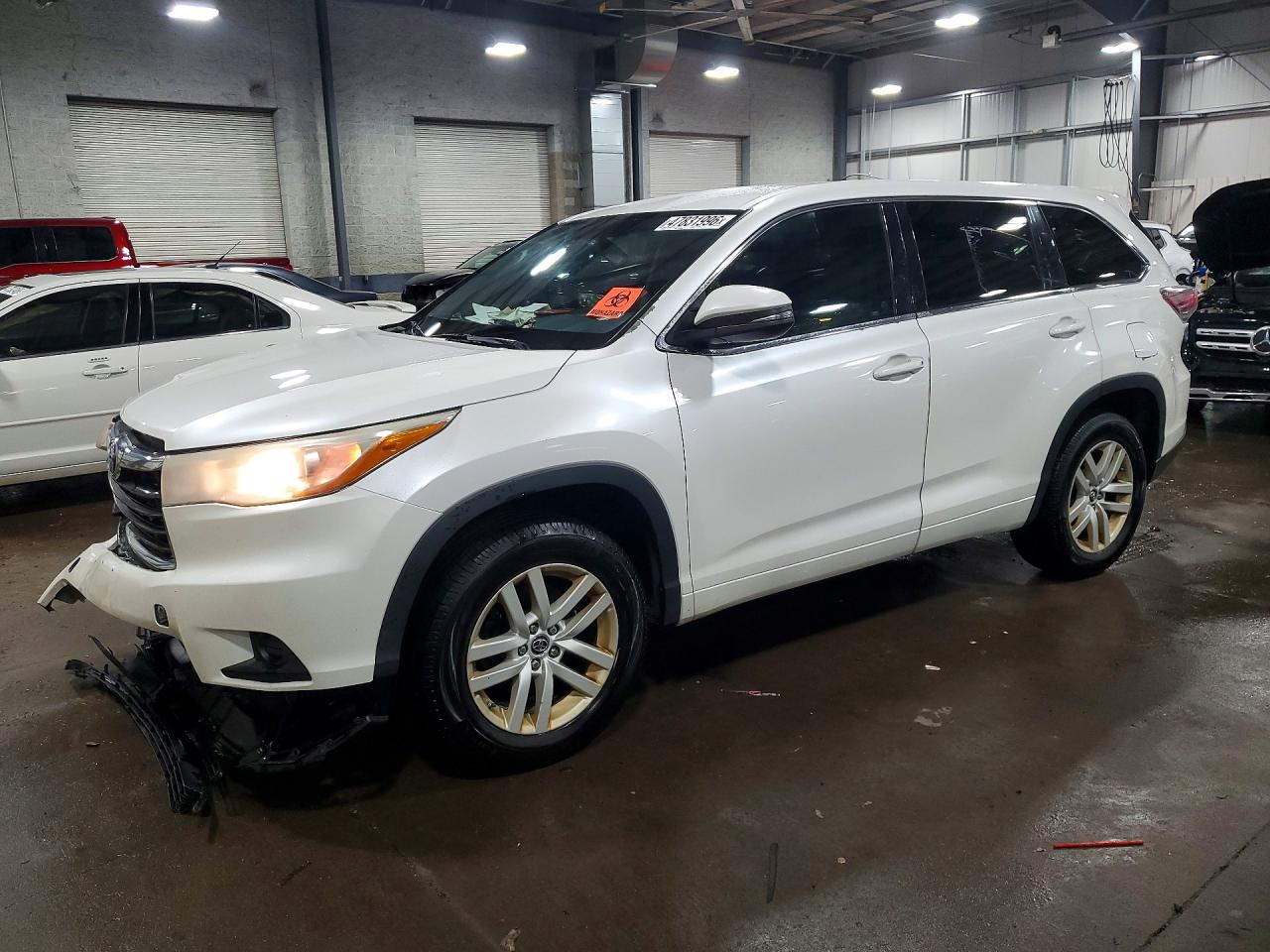 2016 TOYOTA HIGHLANDER