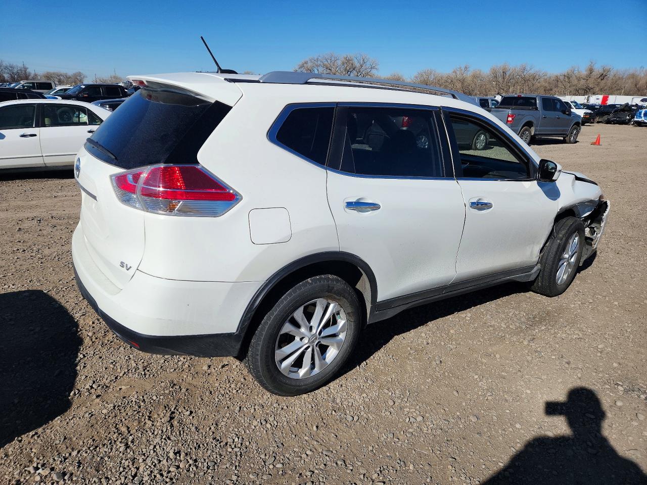 2016 NISSAN ROGUE SV photo 5