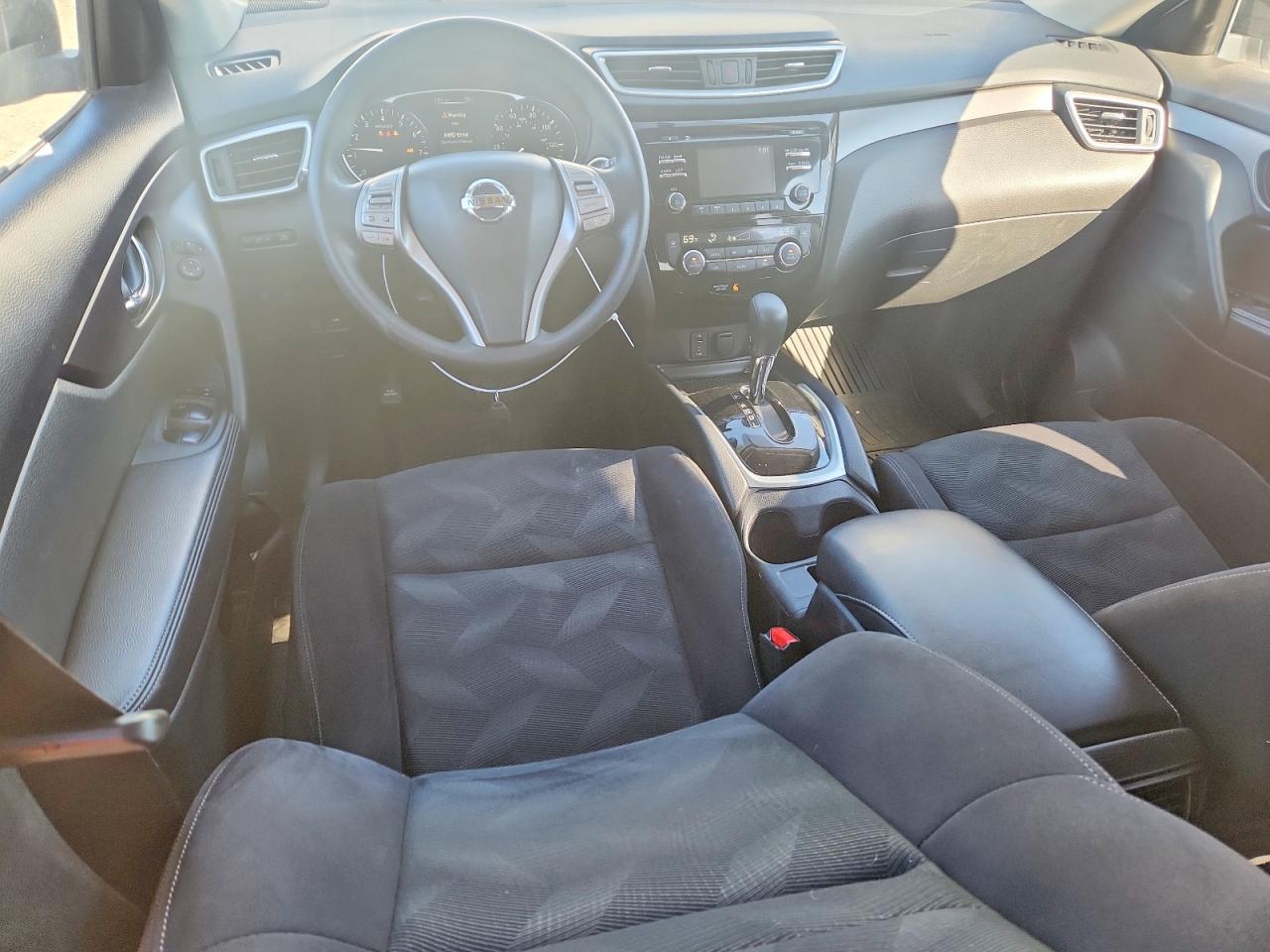 2016 NISSAN ROGUE SV photo 15