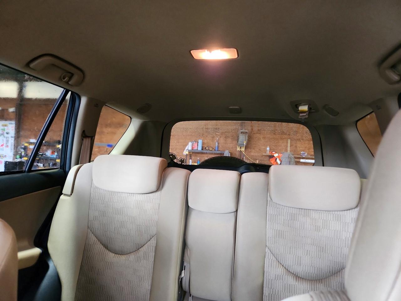2011 TOYOTA RAV4 BASE photo 19