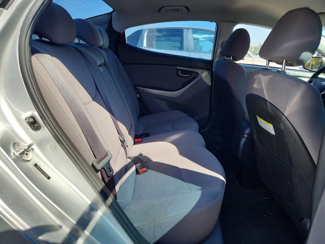 2014 HYUNDAI ELANTRA SE photo 28